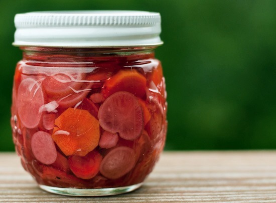 pickled radishes and carrots